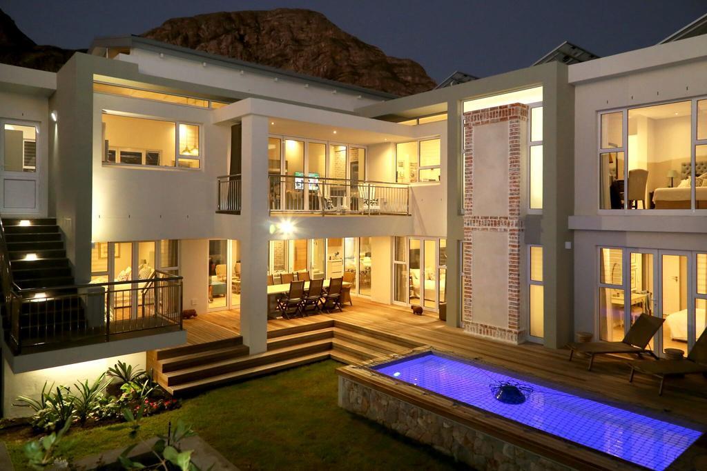 Cape Coral Lägenhet Hermanus Exteriör bild